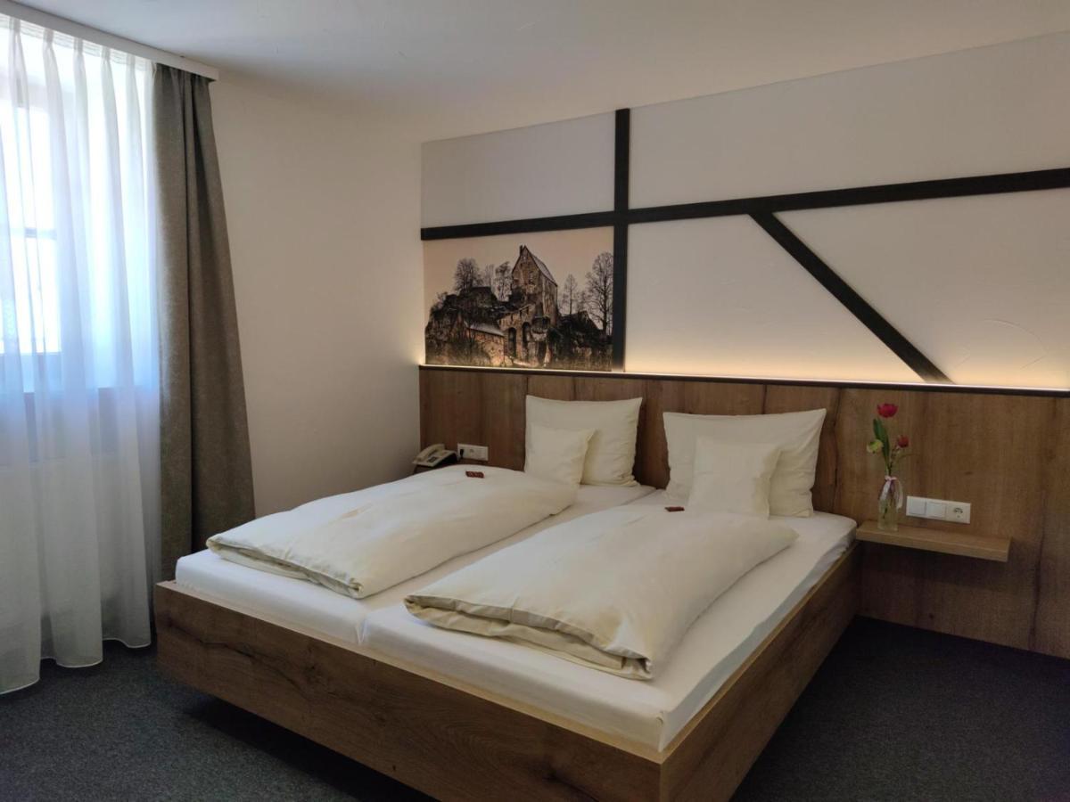 Hotel Zur Post E.K. Вайшенфельд Экстерьер фото
